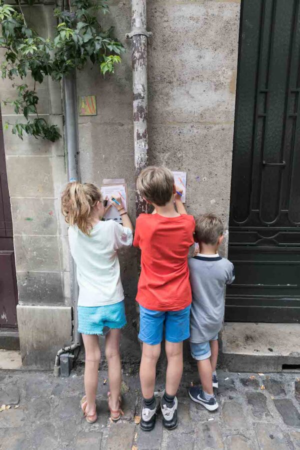 _H9A1506 SCAVENGER HUNT MONTMARTRE (English version)